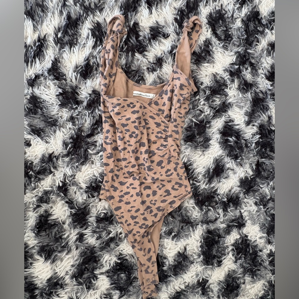 Abercrombie & Fitch Kids Bodysuit in Brown and Black